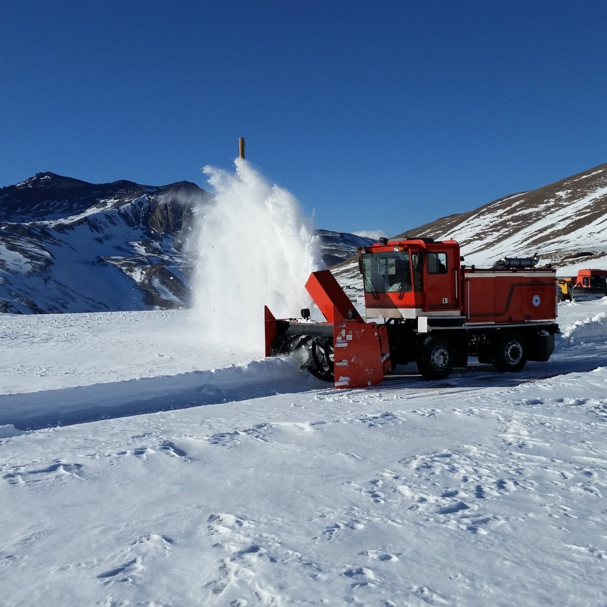 Снегоуборочная техника