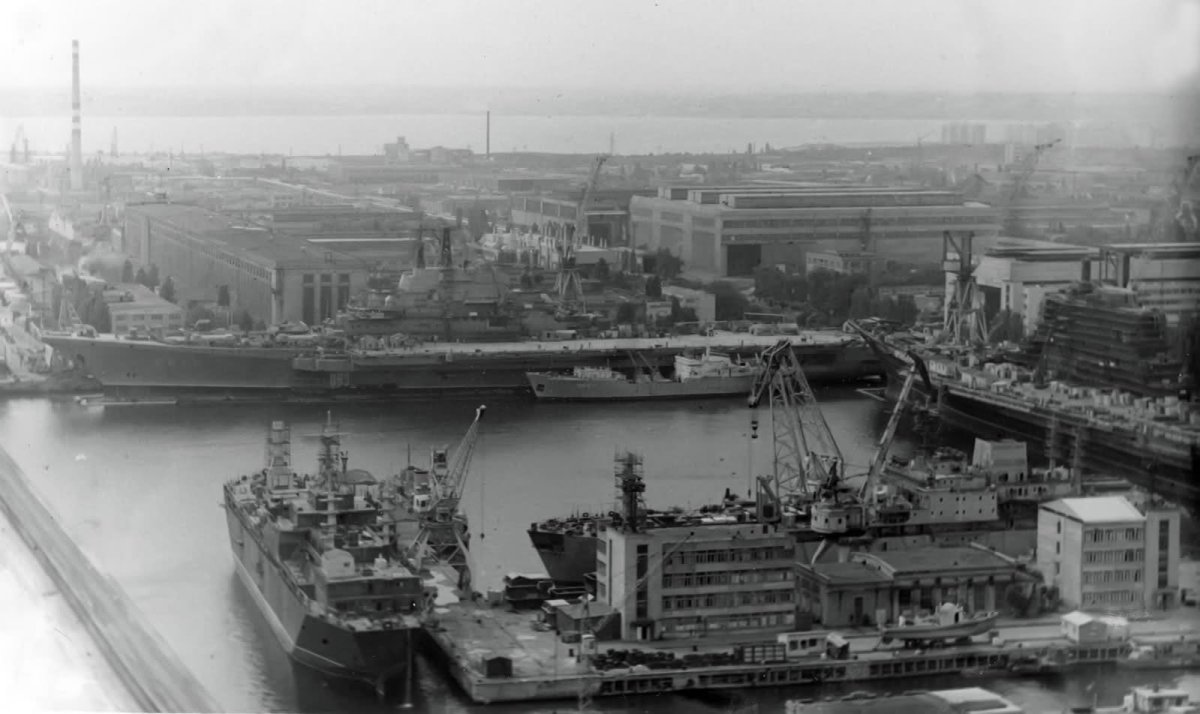 Черноморский судостроительный завод Николаев СССР