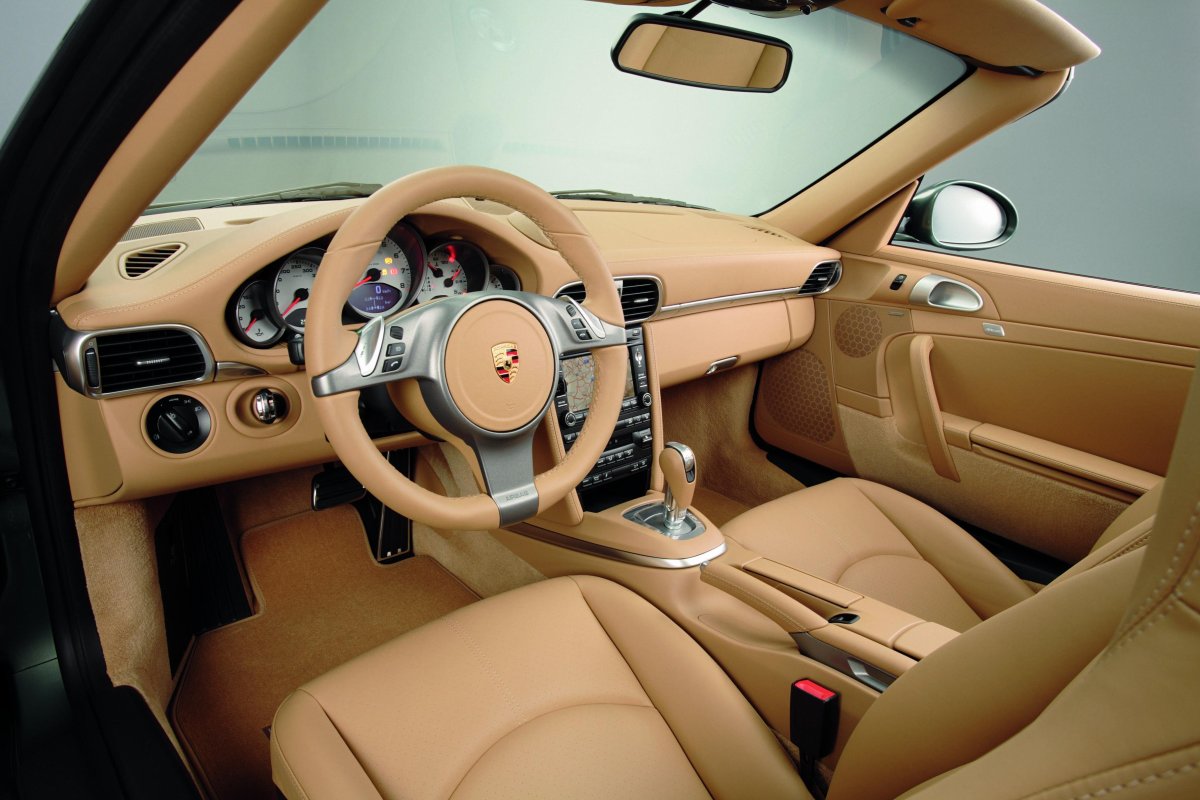Porsche 911 Carrera салон