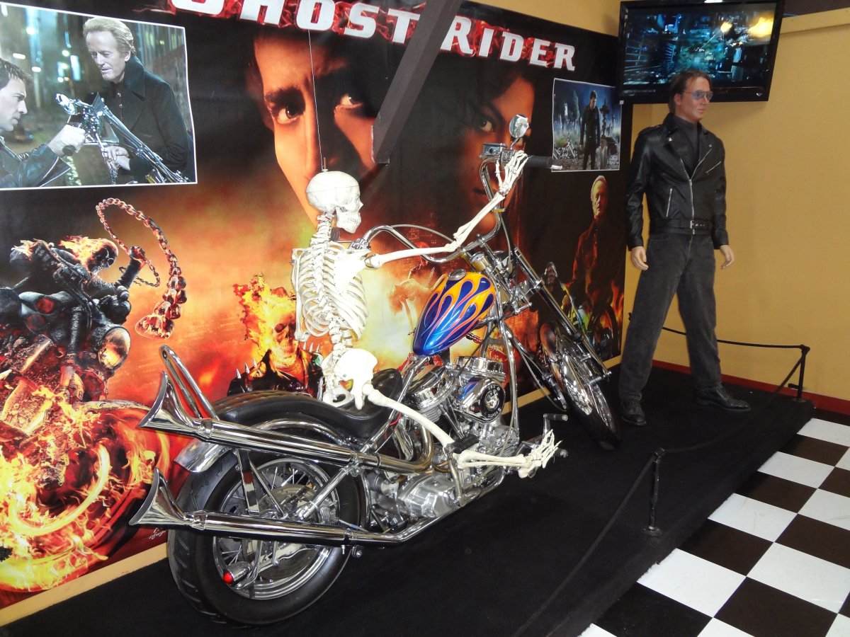 Yamaha v Max Призрачный гонщик