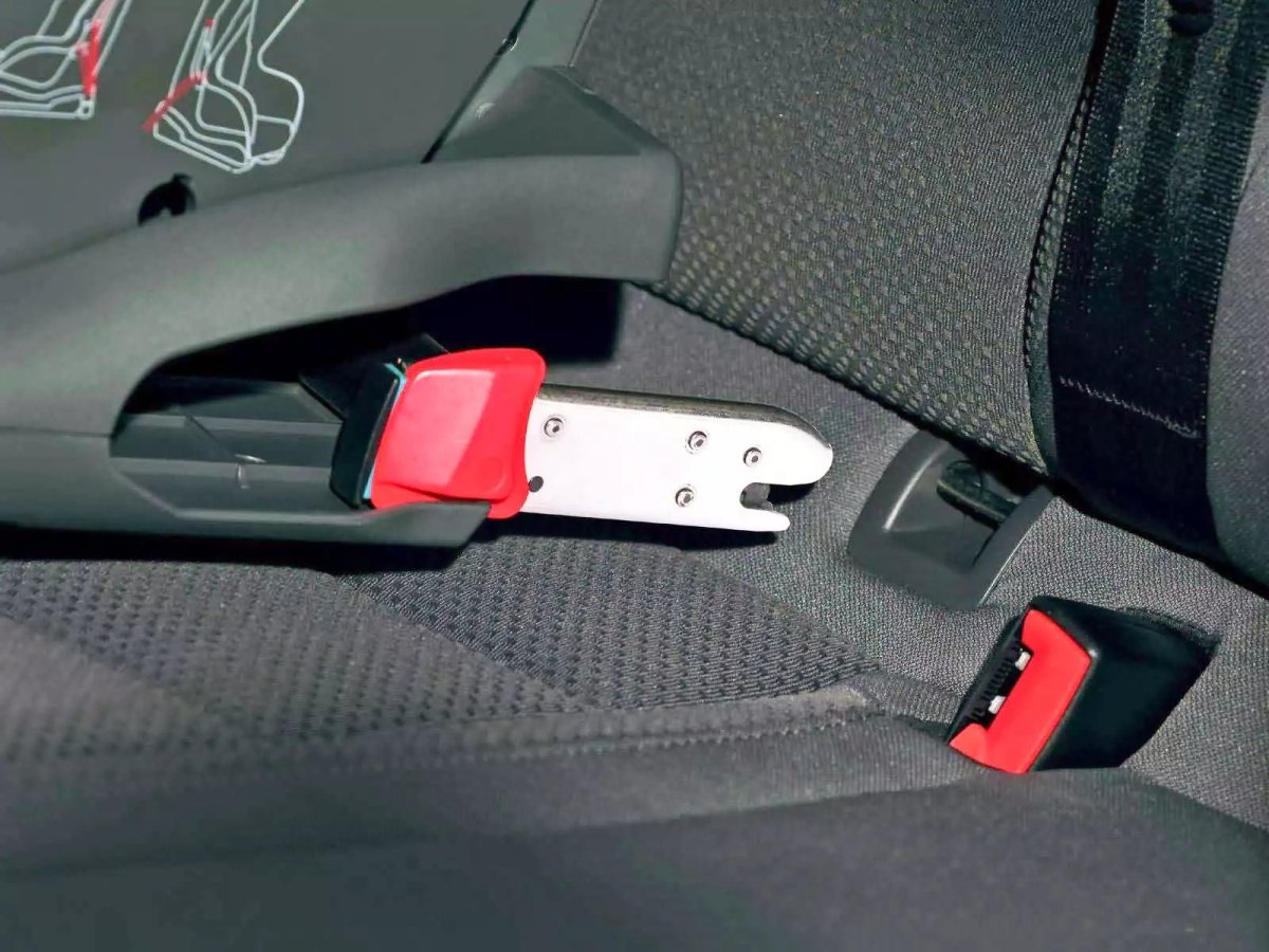 Система Isofix в Лада Гранта