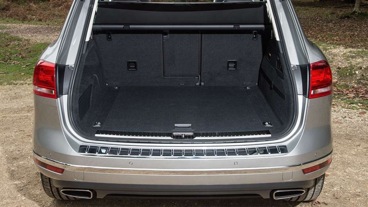 Фольксваген Туарег 2008 багажник