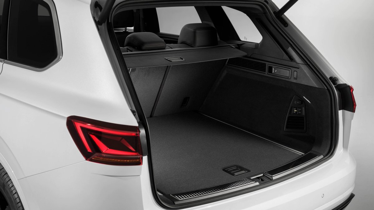 Touareg 2019 багажник