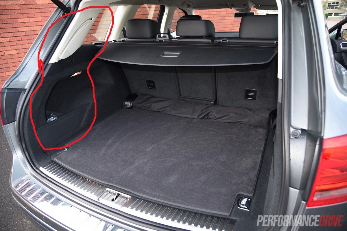 Полка багажника Volkswagen Touareg NF