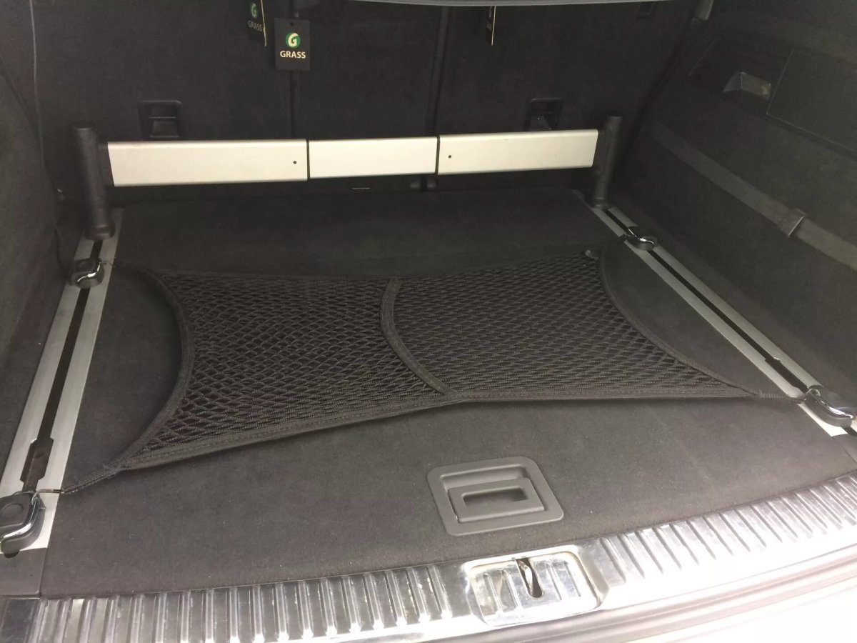 VW Touareg система фиксации груза