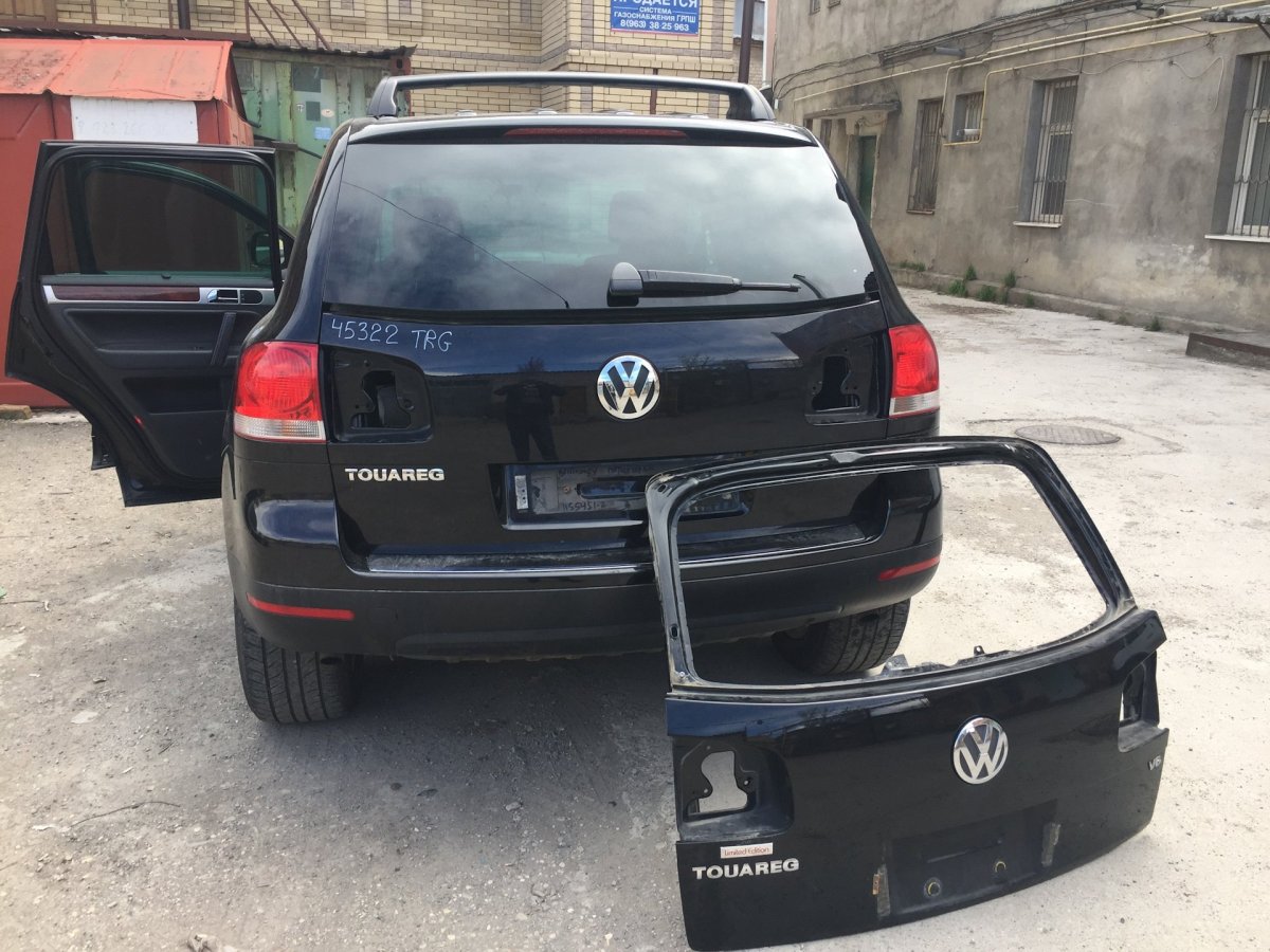 Багажник на Туарег 2008