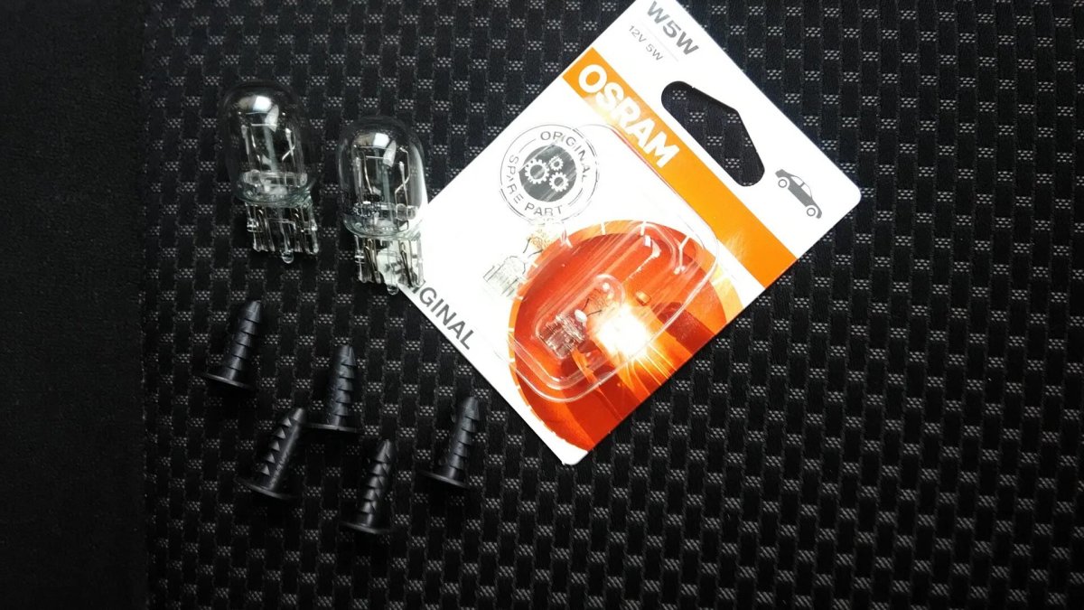 Лампа стоп сигнала Лансер 10 артикул