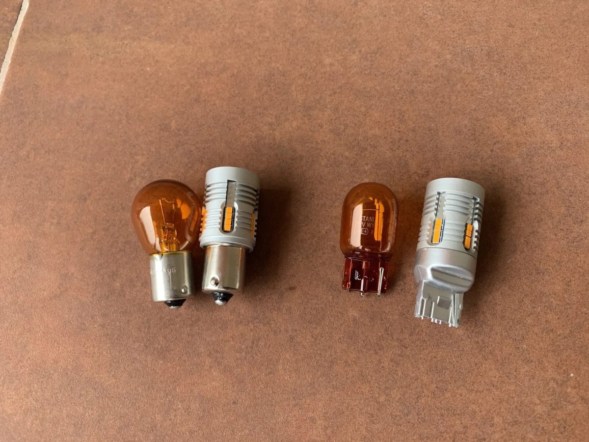 Mitsubishi Outlander 3 задние лампочки