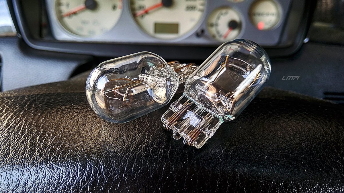 Лампа габарит стоп Lancer 10