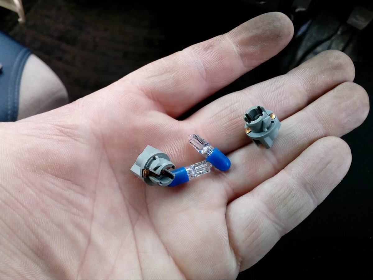 Лампочки приборной панели Mitsubishi l200