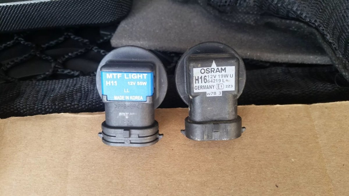 Лампы ПТФ Mitsubishi Pajero 3 2002