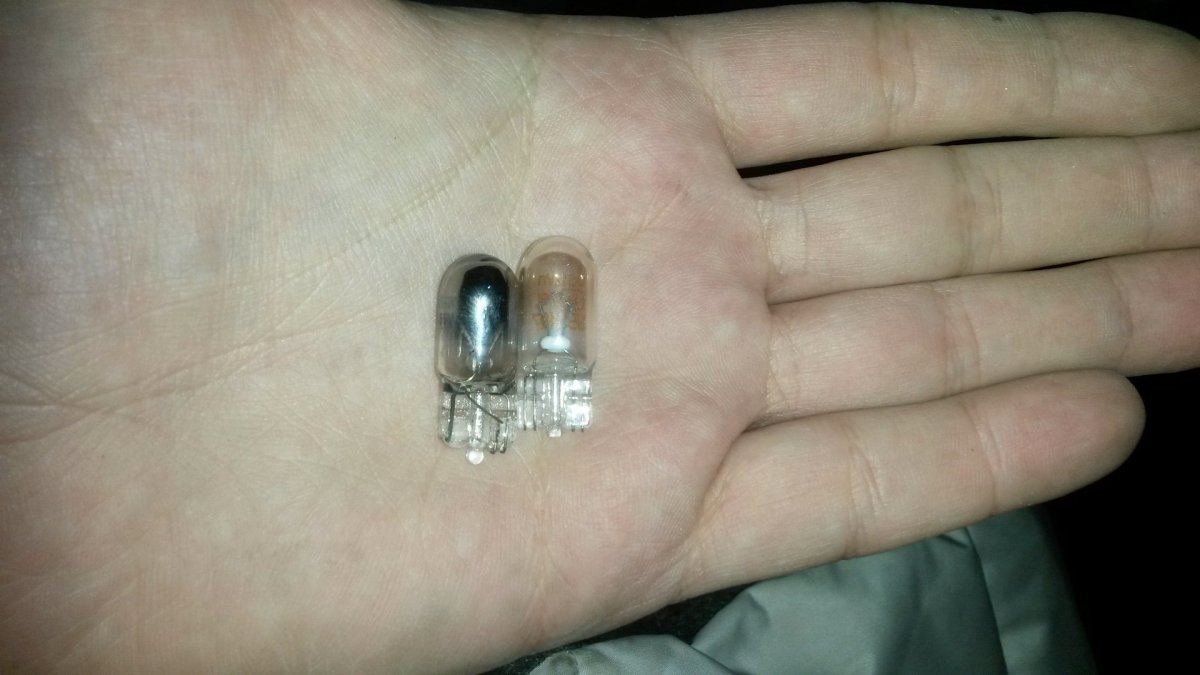 Габариты Лансер 10 лампочки