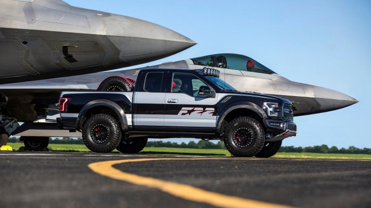 Ford Raptor f 15