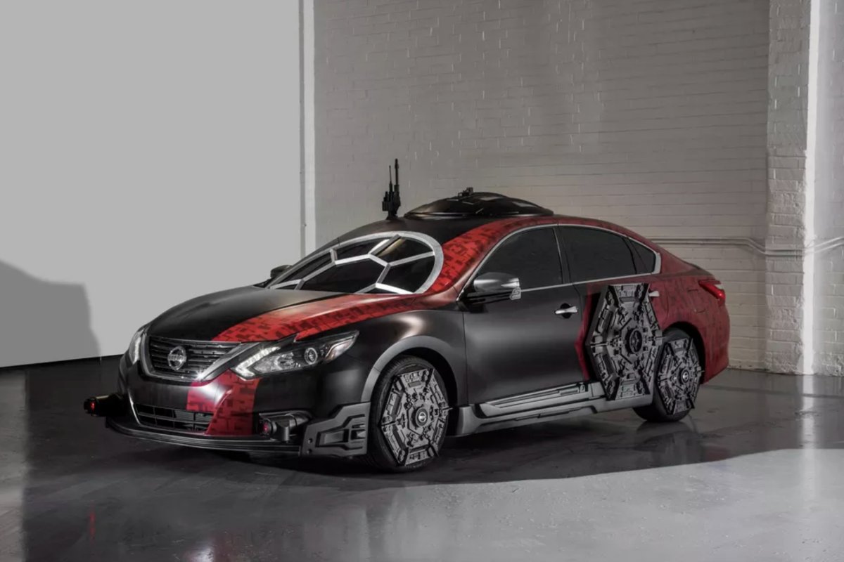 Автомобиль в стиле Star Wars