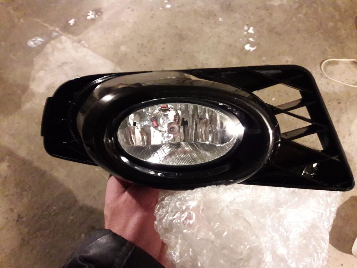 Противотуманные фары Honda Civic 4d