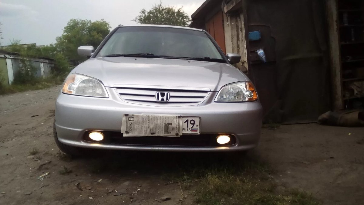 Противотуманные фары Хонда Цивик Ферио 2001