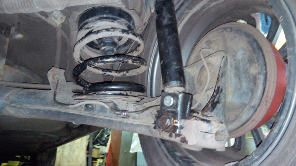 Задние амортизаторы Дэу Нексия n150