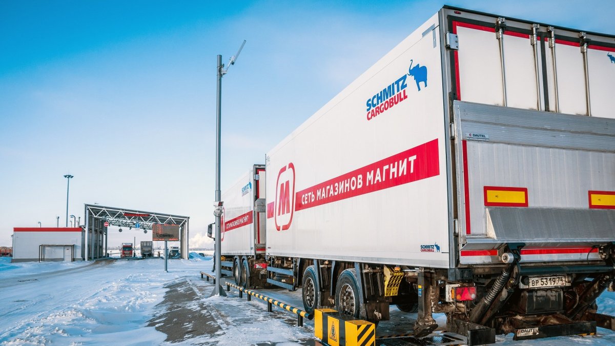 Ман с гидробортом магнит