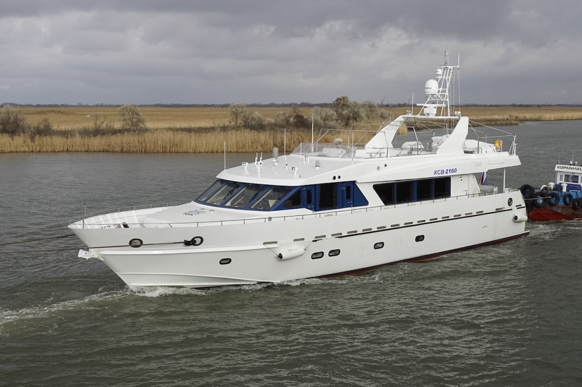 КСВ 57 катер