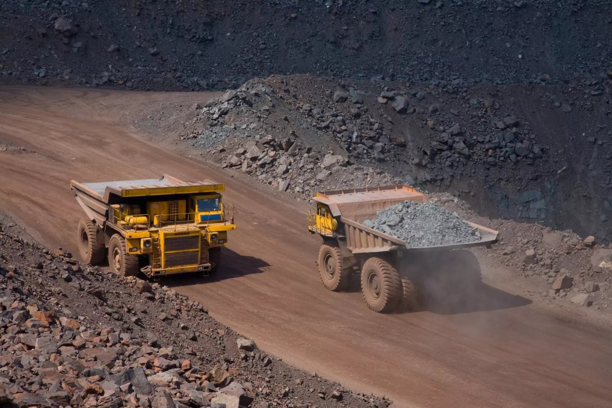 Машины в карьерах