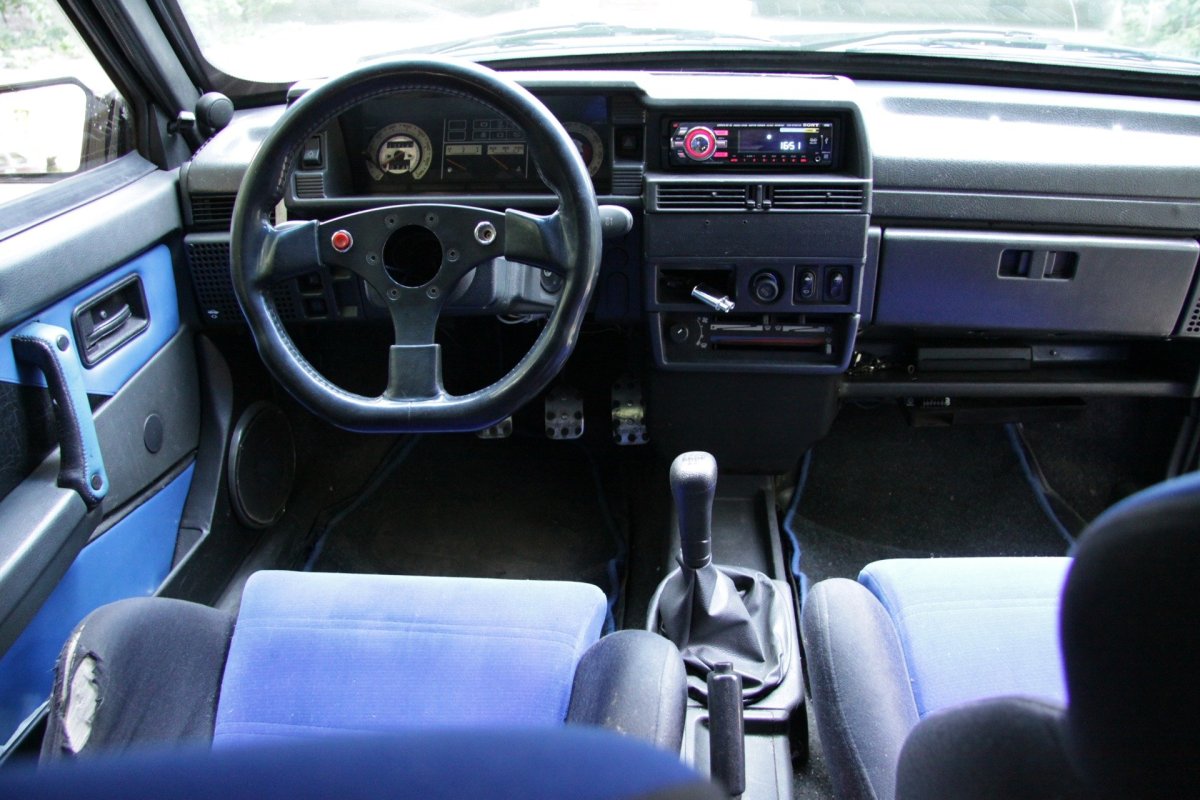 Лада ВАЗ 2109 салон