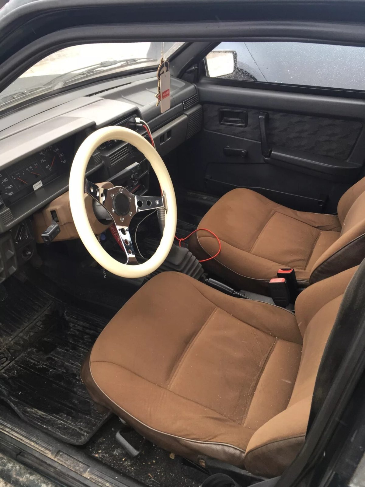 ВАЗ 21099 коричневый салон