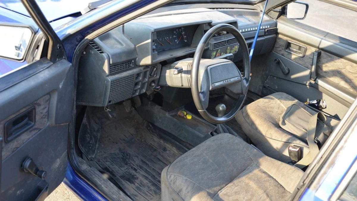 ВАЗ 2109 2003 года салон