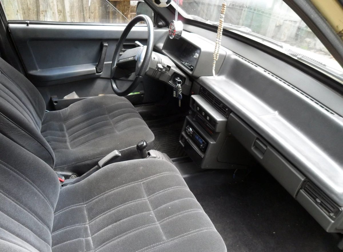 Серый салон ВАЗ 2109