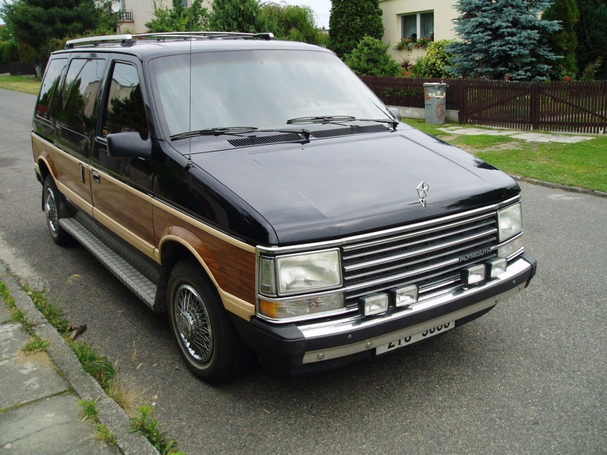 Плимут Вояджер 1992