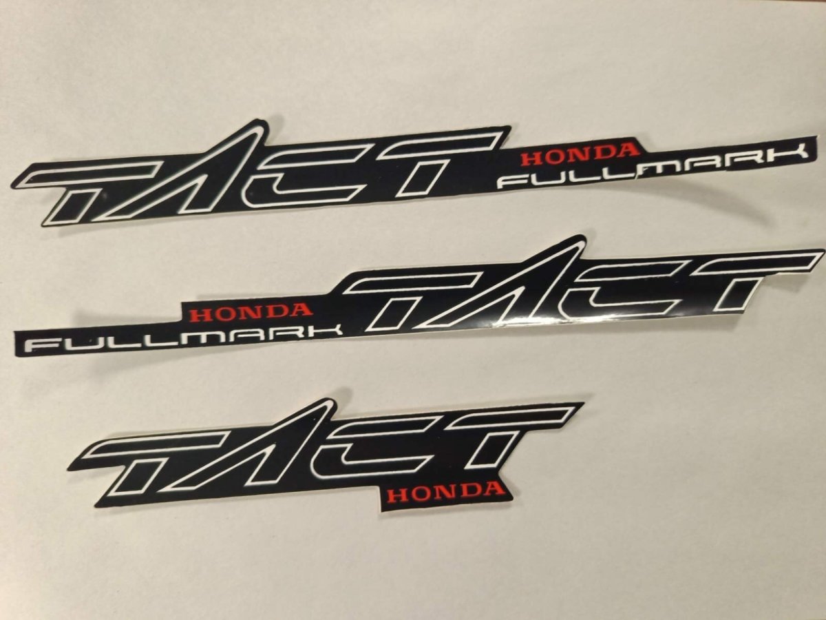 Наклейки на скутер