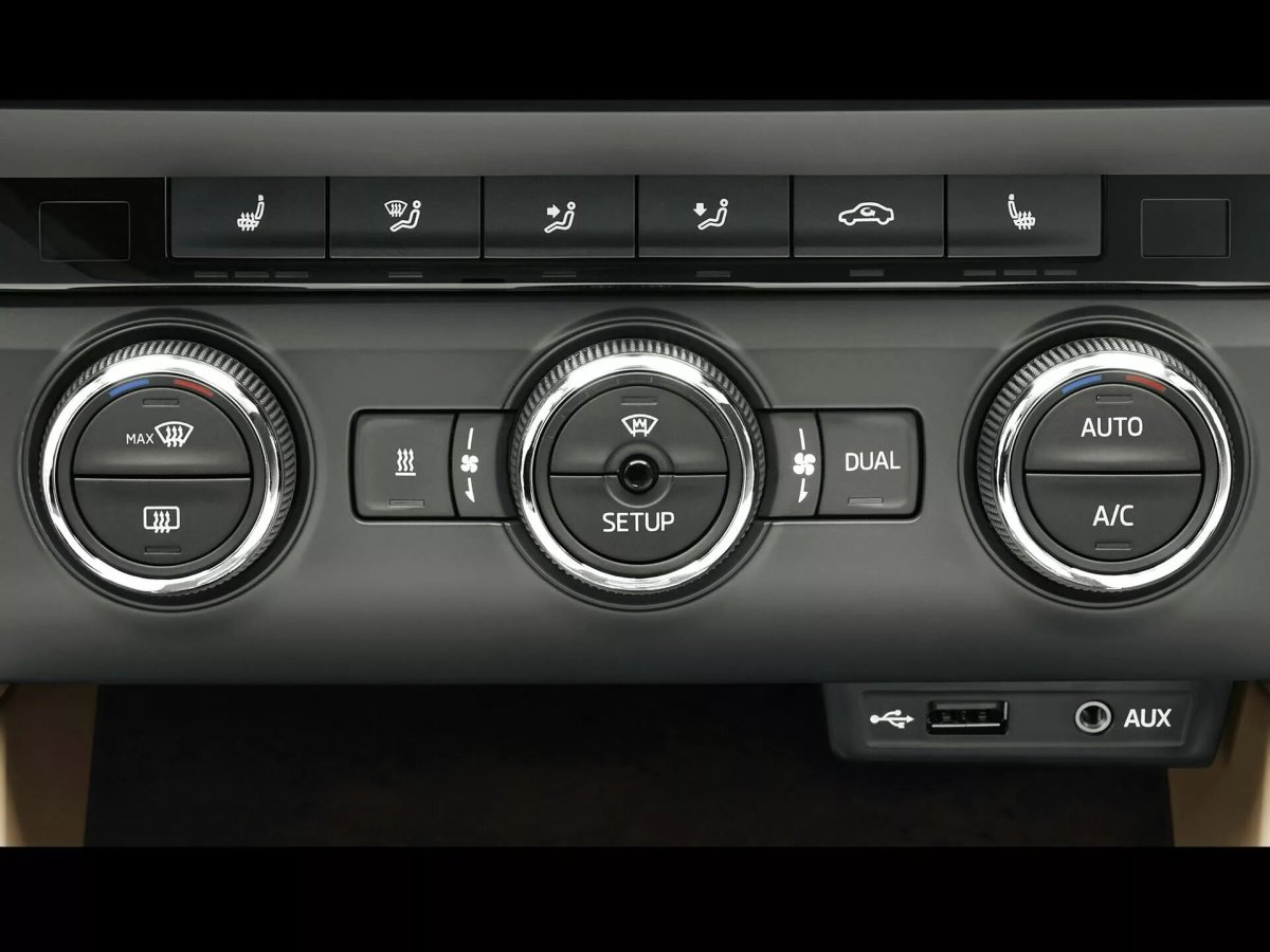 Климат контроль Шкода Октавия