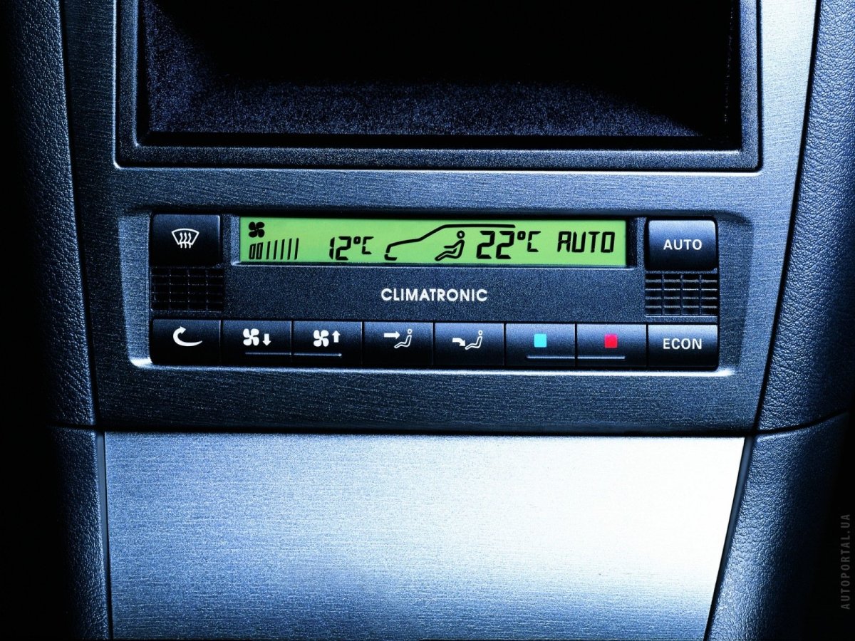 Skoda Octavia 2007 1.4 климат-контроль