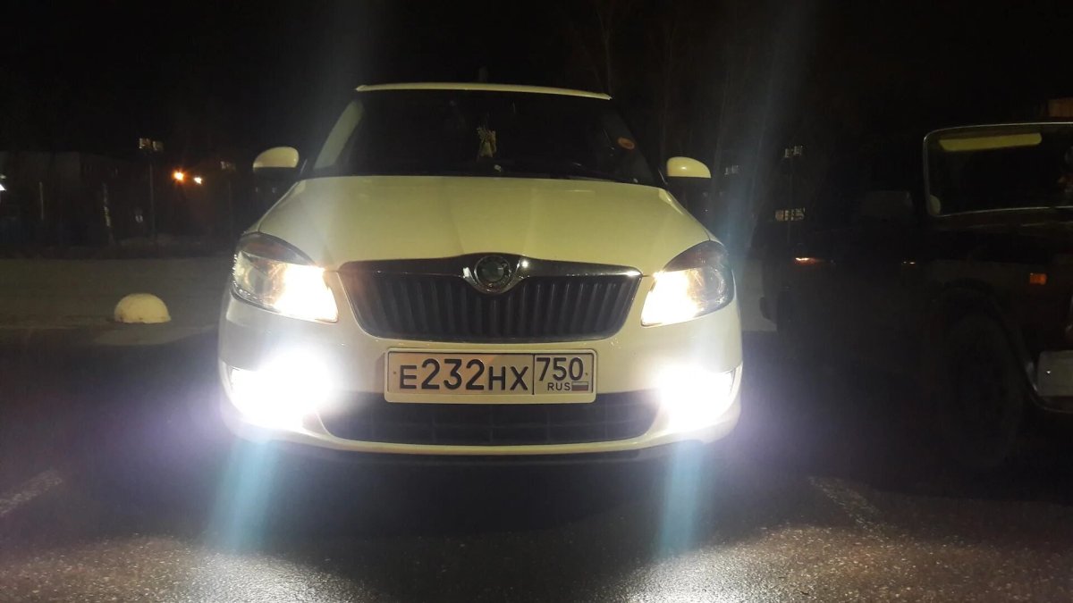 Skoda Fabia 2 led ПТФ