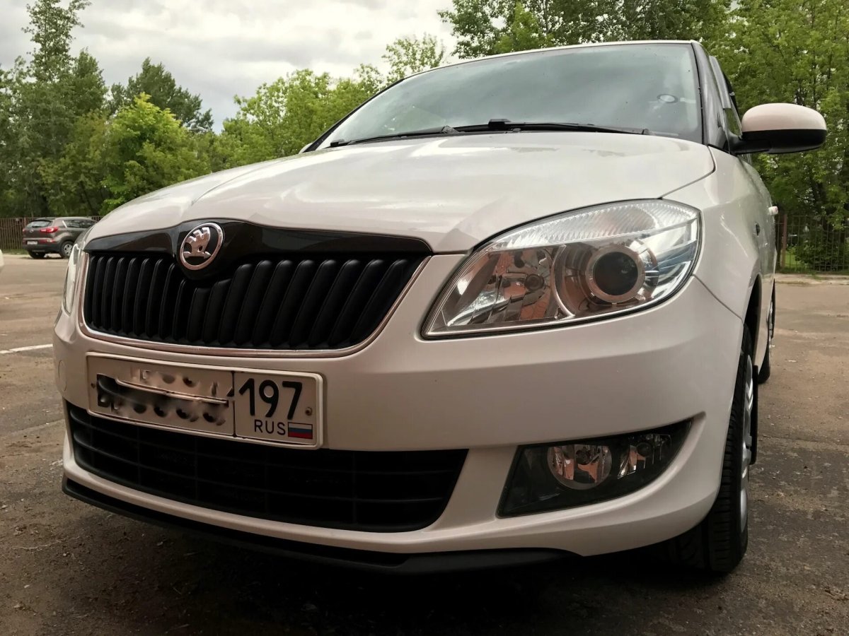 Фара Шкода Фабия 2