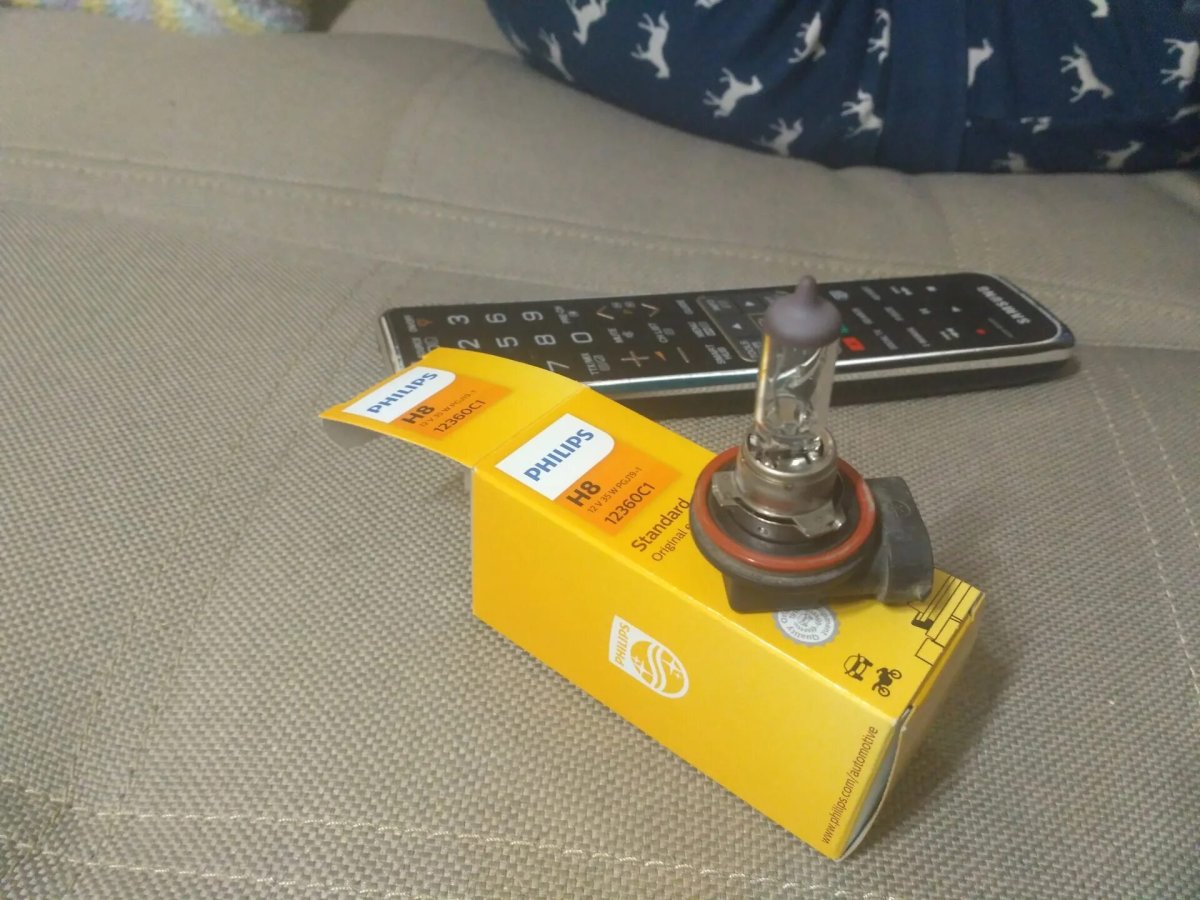 Фабия 2 FL лампочки противотуманки