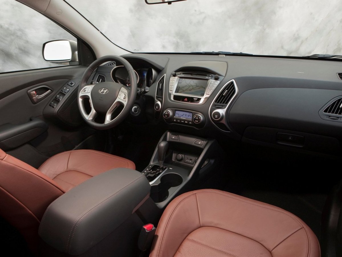 Hyundai Tucson 2011 салон