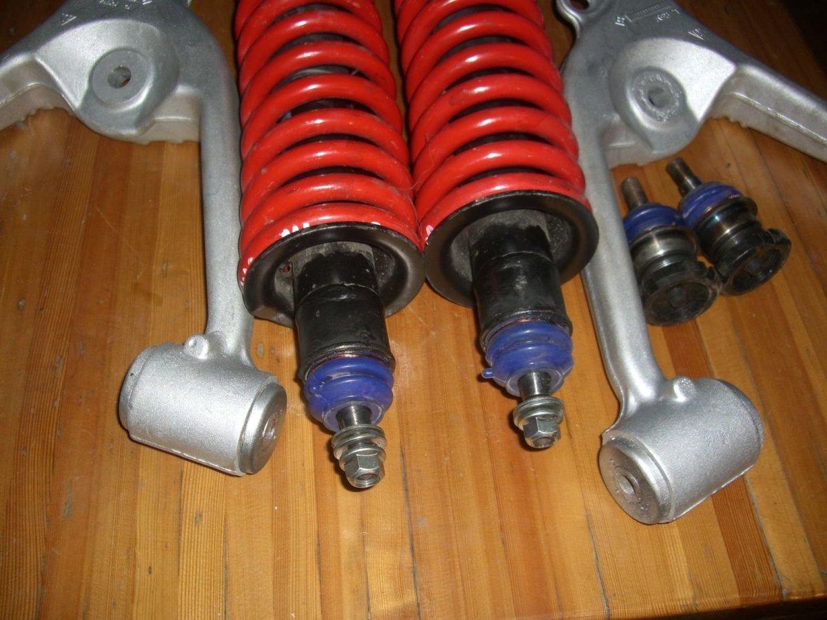 Шаровая заднего амортизатора w163