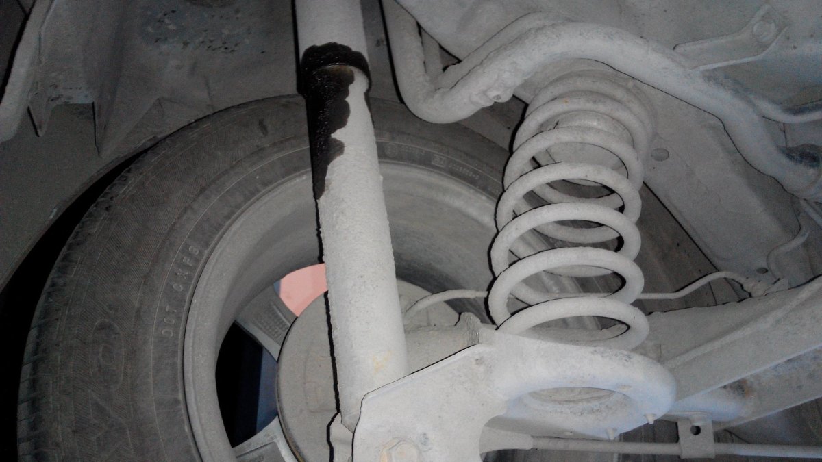 Неисправный амортизатор