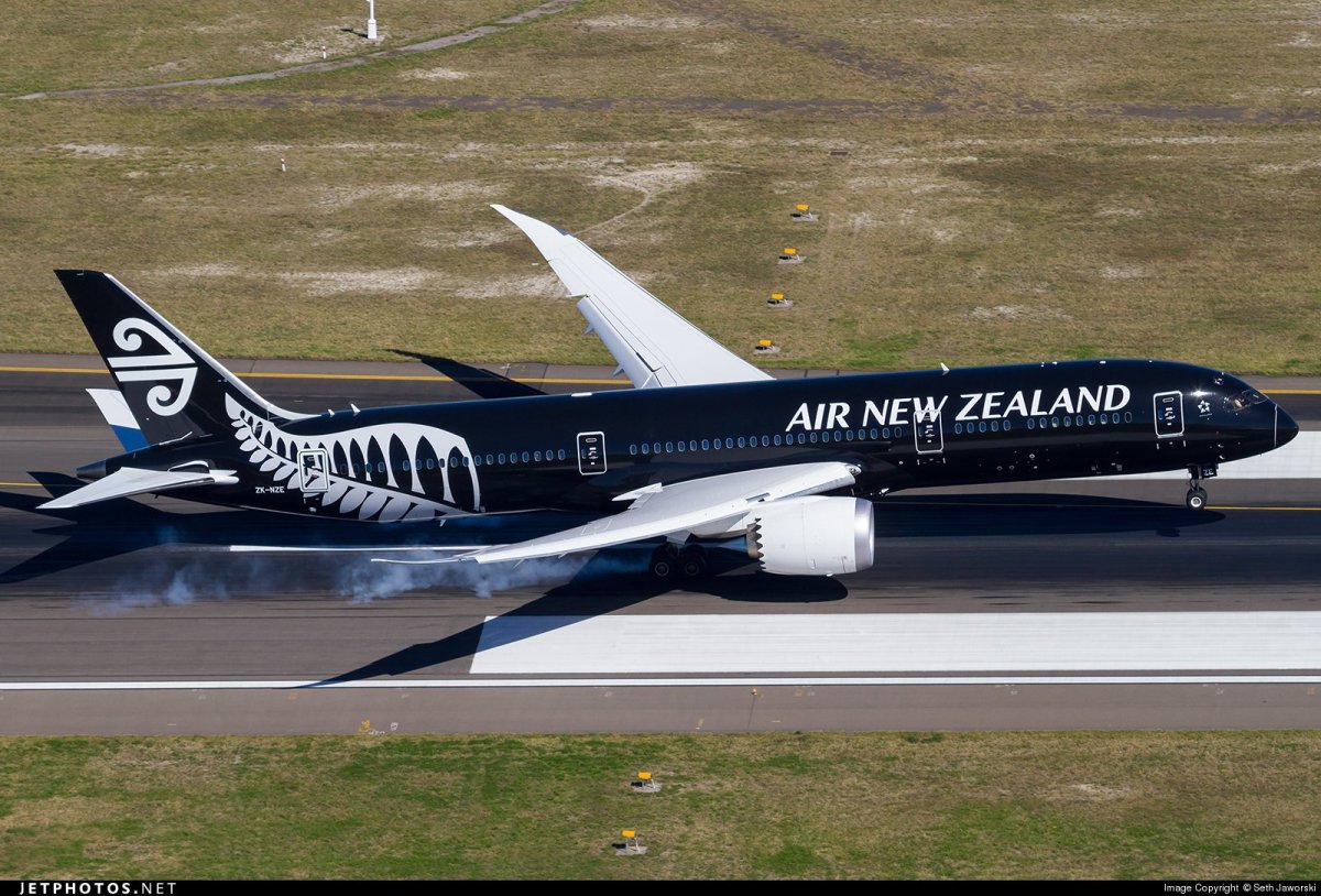 737 Air New Zealand