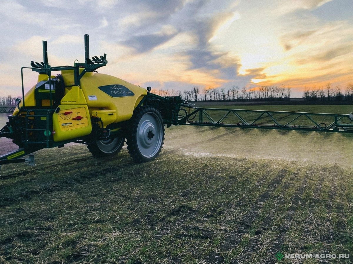 Прицепной опрыскиватель «Гварта 8»