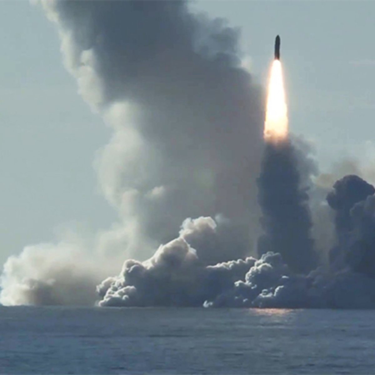 Пуск булавы с подводной лодки