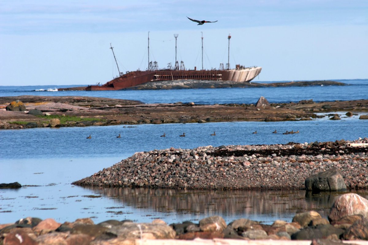 Остров Грумант корабль