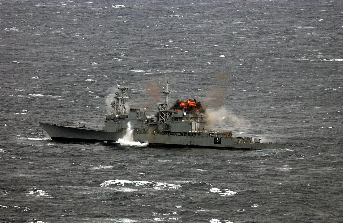 Попадание ПКР В корабль