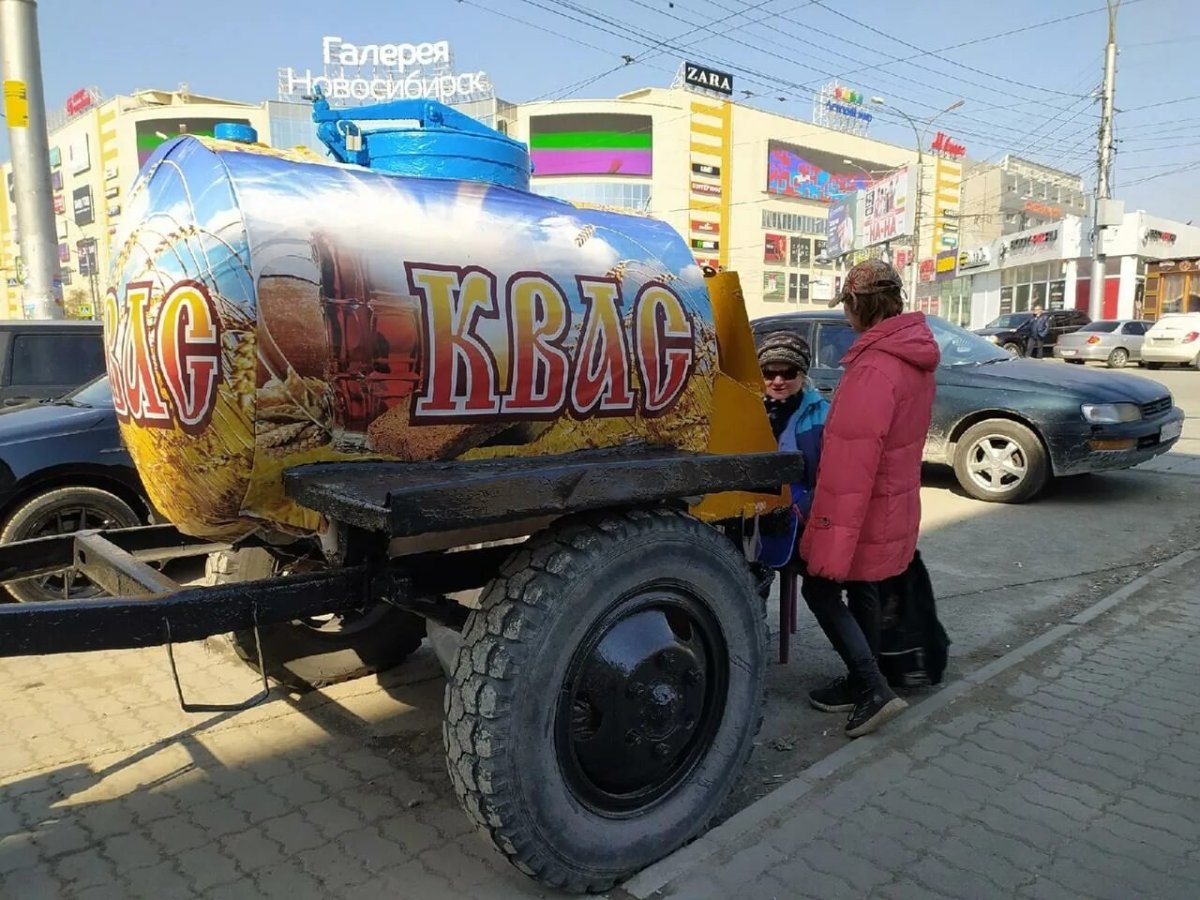 Разливной квас в бочках