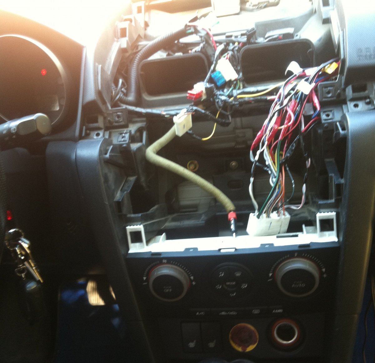 Магнитола Мазда 3 БК штатная