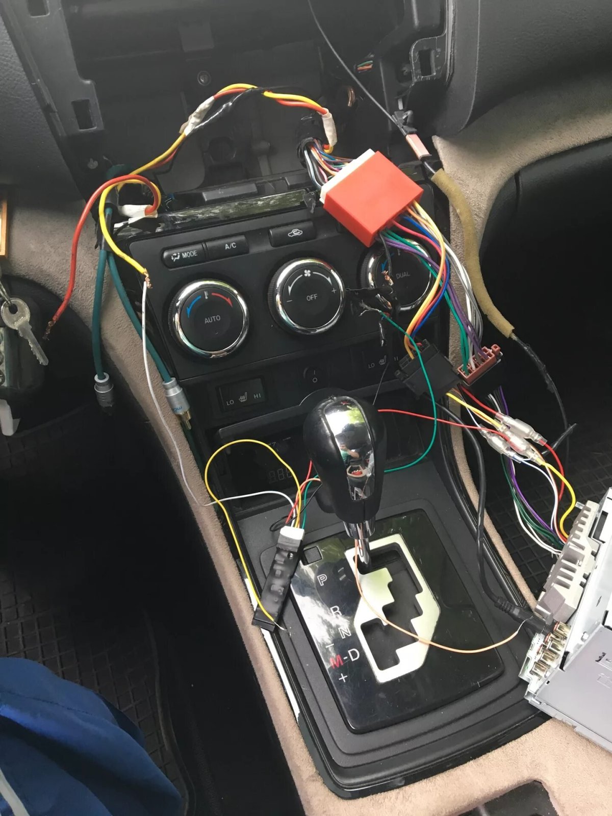 Разъём магнитолы Мазда 6 gg