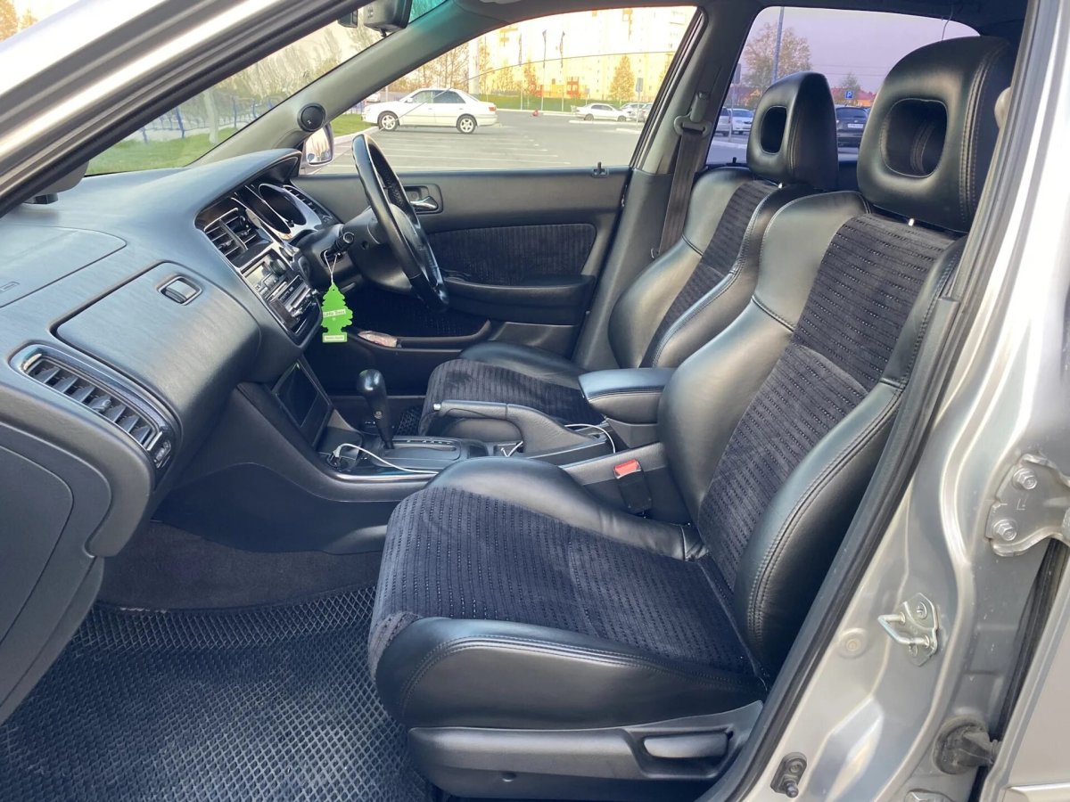 Honda Torneo седан