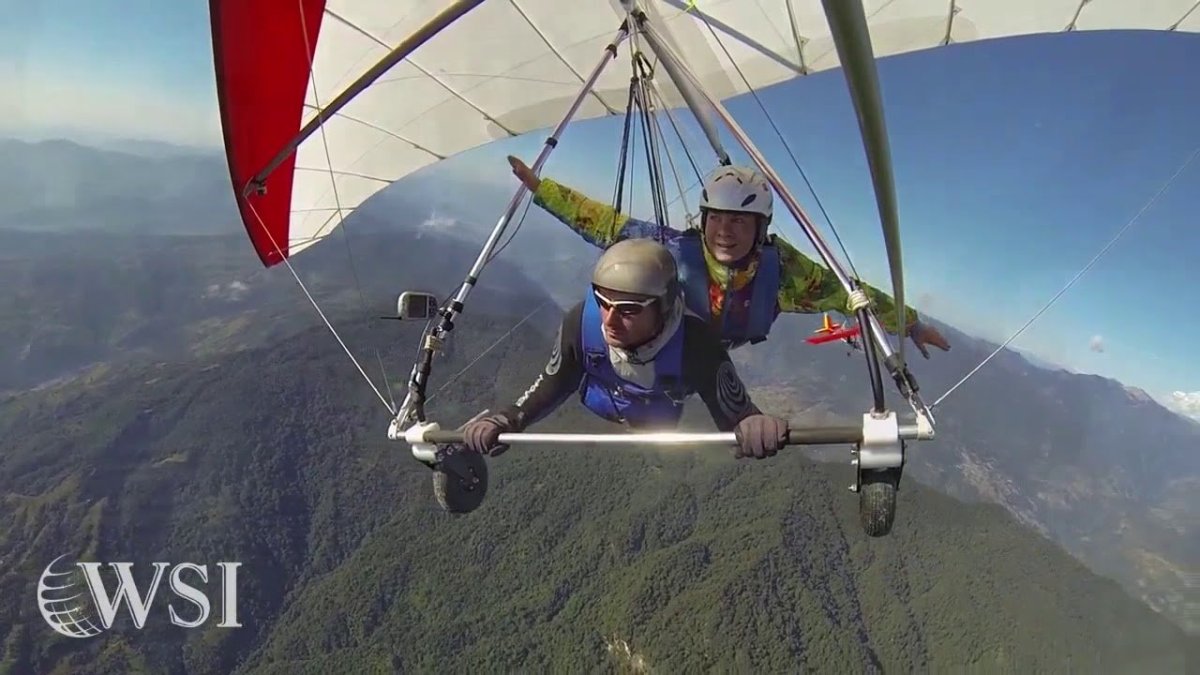 Артур Дзамихов дельтаплан