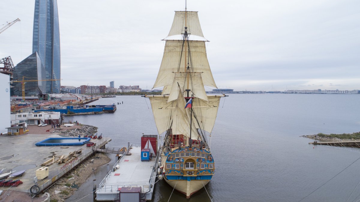 Полтава корабль Санкт-Петербург верфь