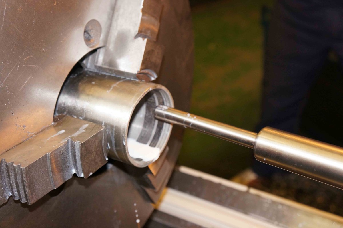 Инструмент для проточки внутренних отверстий